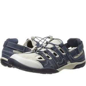 Clarks Women's Vailee Frost Fisherman Sandal size 10